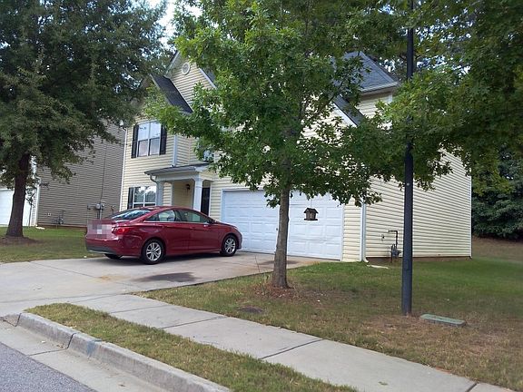 3rd image of 42 Belmont Park Ln