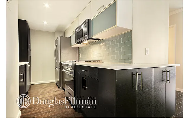 Rented by Douglas Elliman | media 21