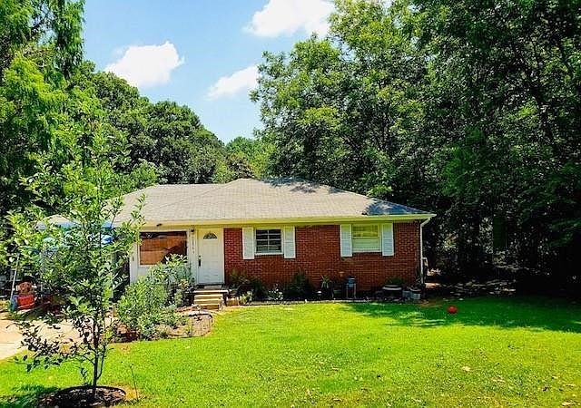 2nd image of 3206 Chappell Ln