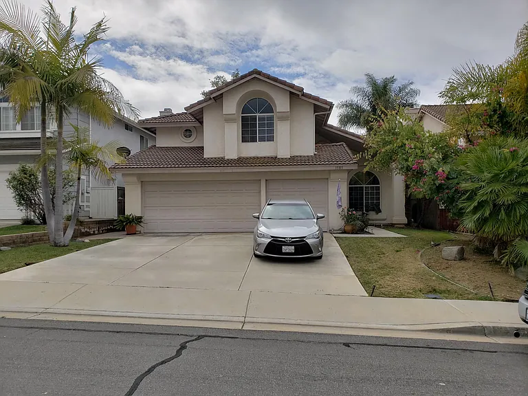 Dawson Dr — Photo 1