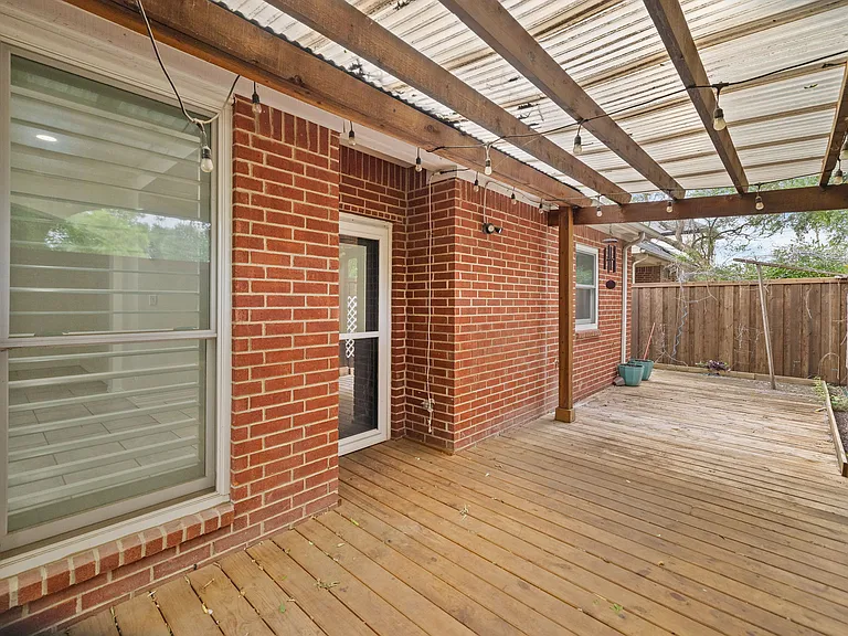 1131 Indy Ct — Photo 36