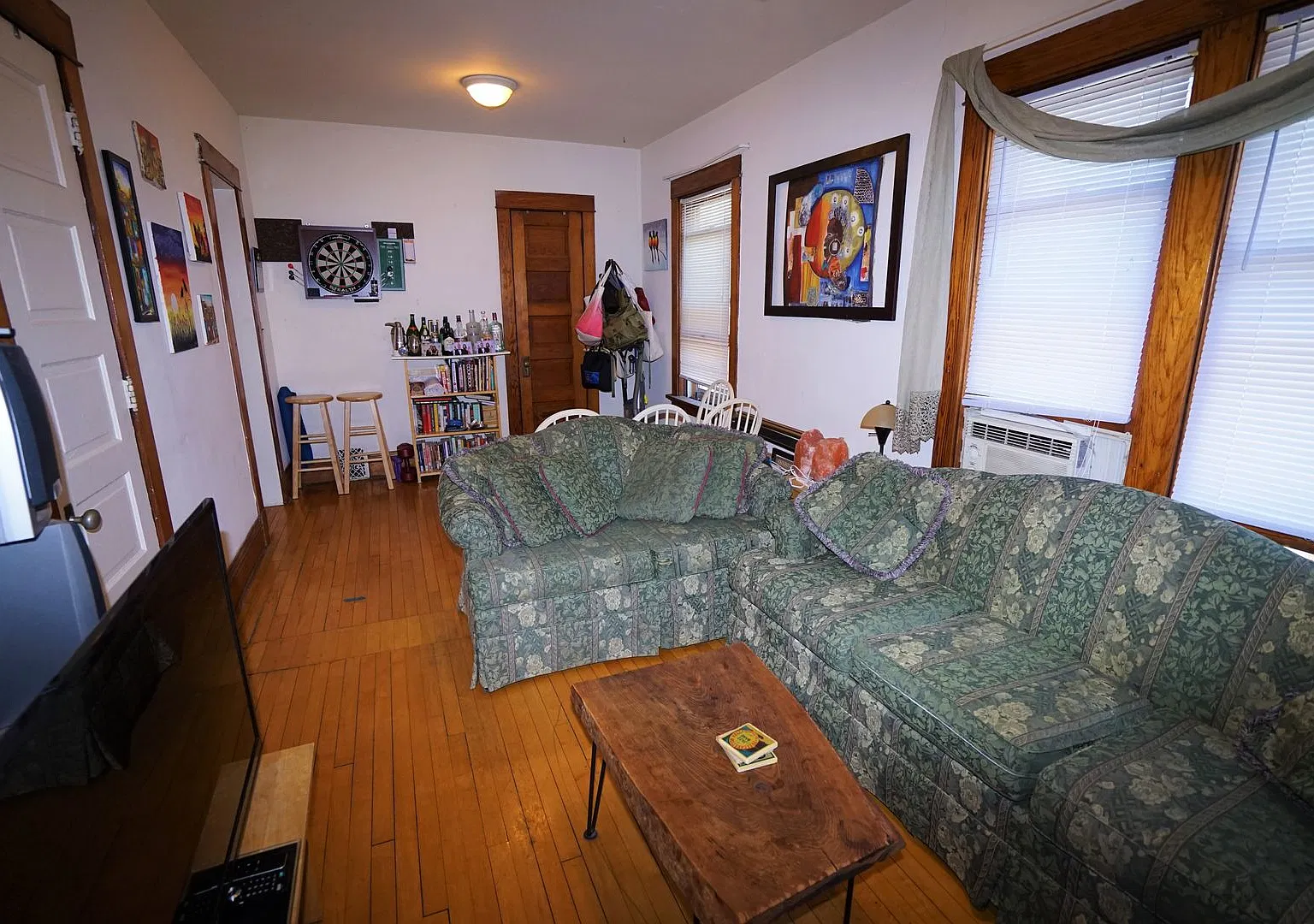 340-342 — Photo 3