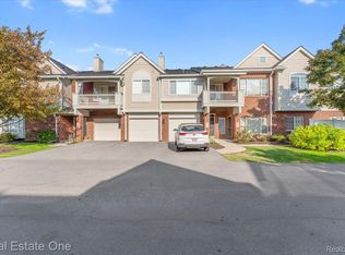 23046 Fairlane Blvd #7, Trenton, MI