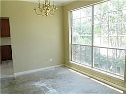 5th image of 6011 Fenwick Ln