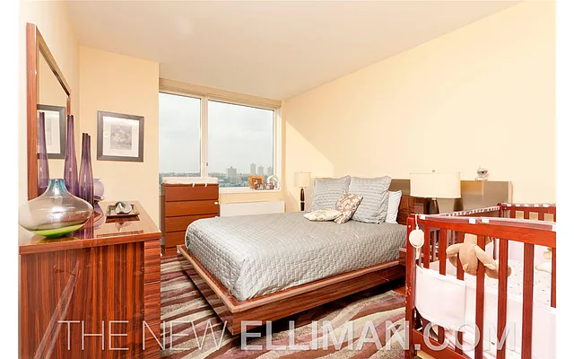 Sold by Douglas Elliman | media 23