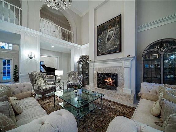 5th image of 27190 Oak Knoll DR