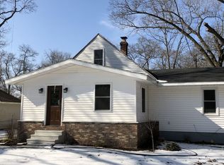 52611 Juniper Rd, South Bend, IN 46637