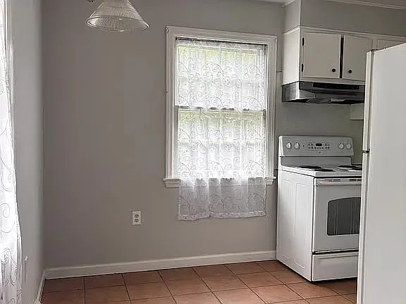 1676 Western Ave #1B — Photo 8
