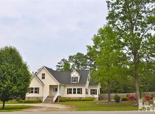 310 Knollwood Dr, Hampstead, NC 28443