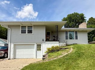 702 Chicago St, Audubon, IA 50025
