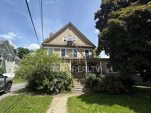 120 N Main St #4 Photo 1