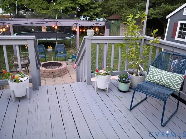 715 Hamilton Ave, Colonial Heights, VA 23834