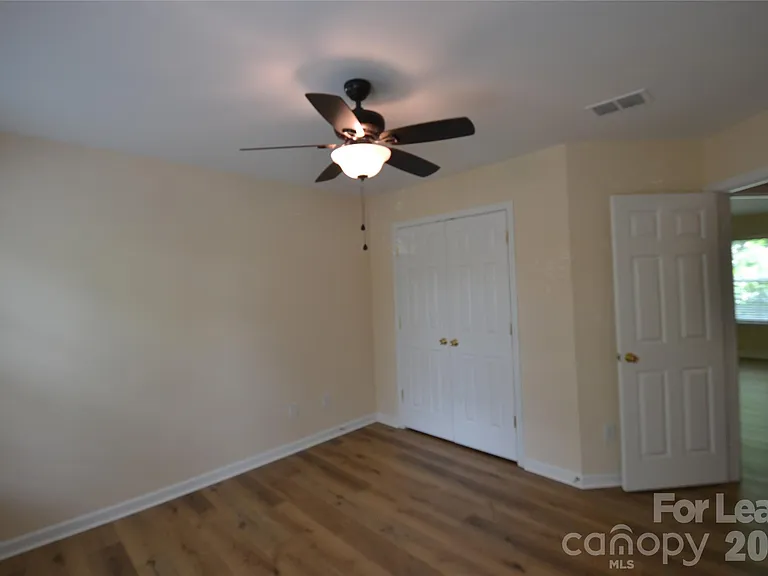 6820 Beverly Springs Dr — Photo 27