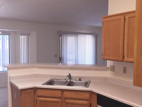 4th image of 2854 Sun Crest Dr