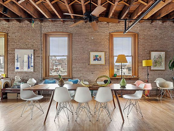 4th image of 143 Prince St #Penthouse