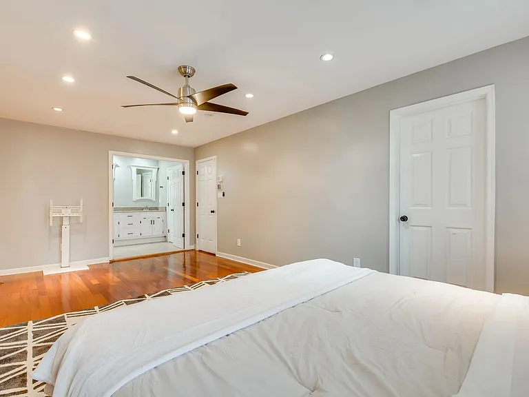 2093 Breconridge Dr SW — Photo 19
