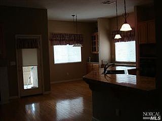 3rd image of 1528 Mariposa Way