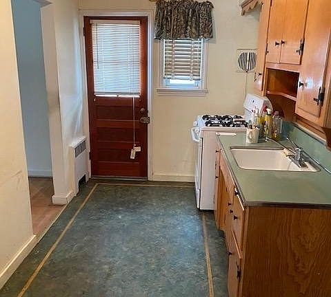 3rd image of 53 Florence St