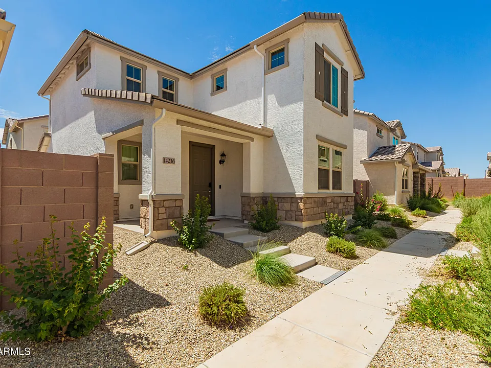 14236 W Buckskin Trl