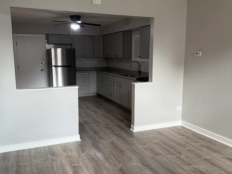 3127 S Union Ave #1 — Photo 2