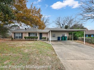 6608 Swanee Ct, Watauga, TX 76148
