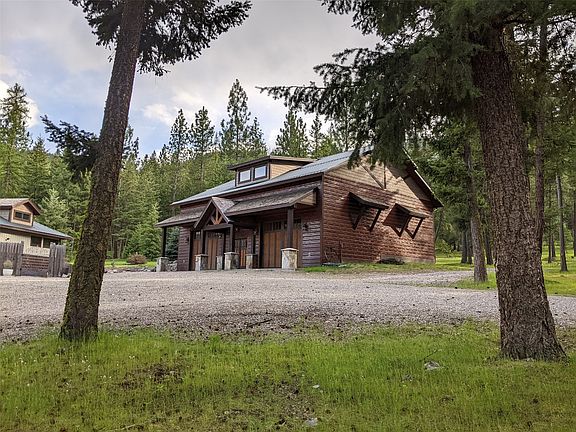 3rd image of 70 Mountain Rd