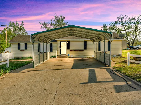 2408 SE Wisconsin Ave, Topeka, KS 66605