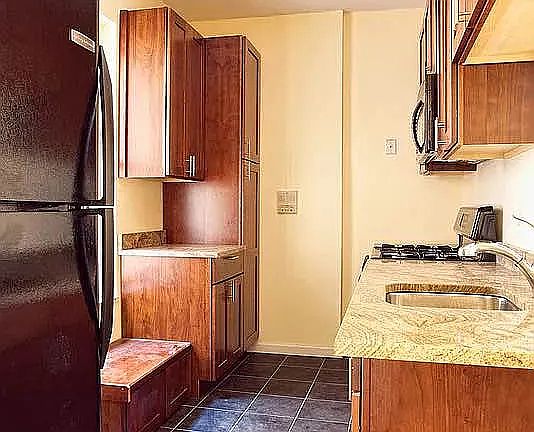 2nd image of 401 Edgecombe Ave APT E6