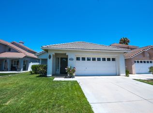30274 Shoreline Dr, Menifee, CA 92584