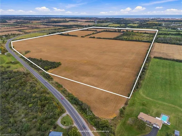 18497 Loyalist Pkwy, Prince Edward County, ON K0K 2J0