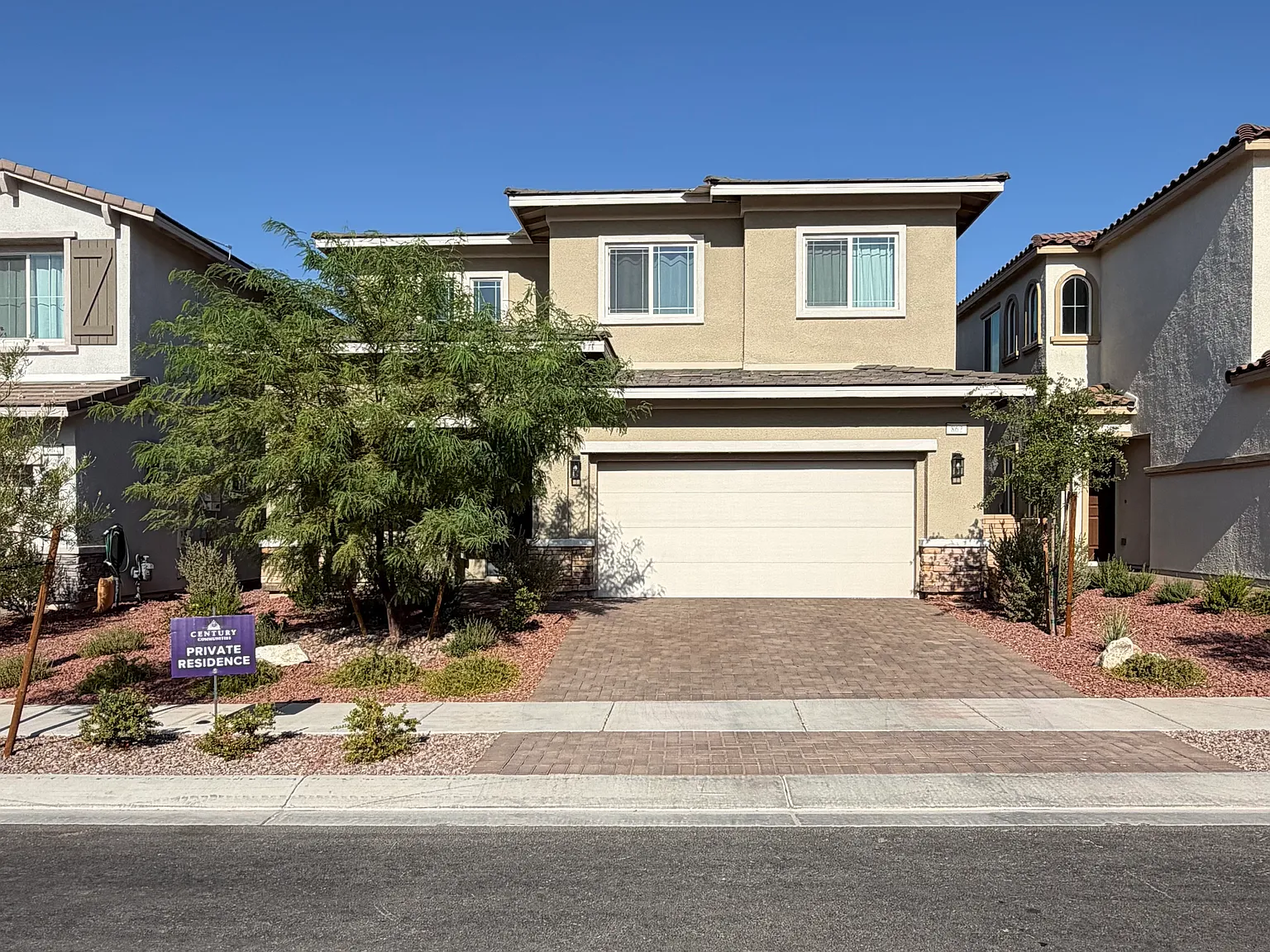 3 bed, 1943 sqft, $3,100 — Photo 1