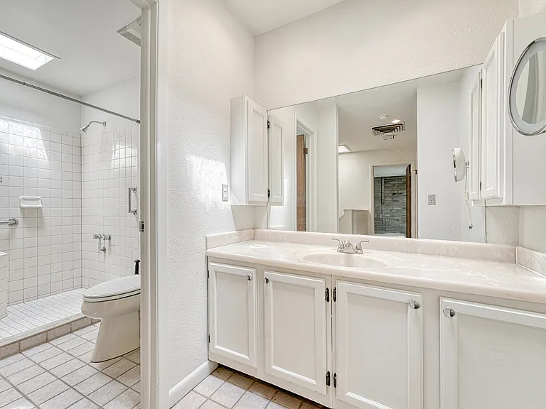 1181 S Yosemite Way — Photo 12
