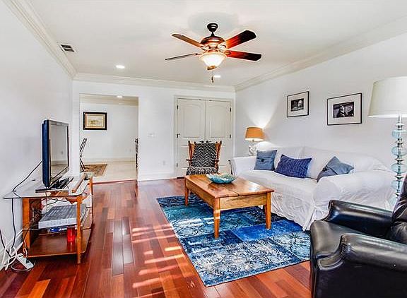2nd image of 6352 Canal Blvd