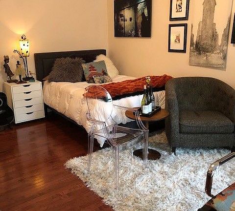2nd image of 44 Garden Pl APT 3A