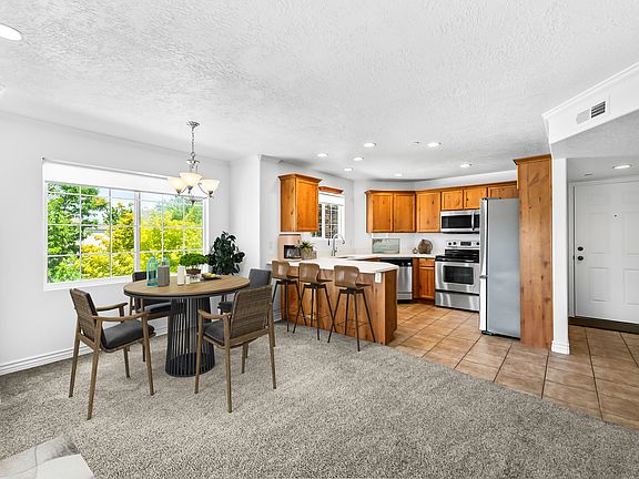 2nd image of 211 E Spencer Peak Way Unit H7