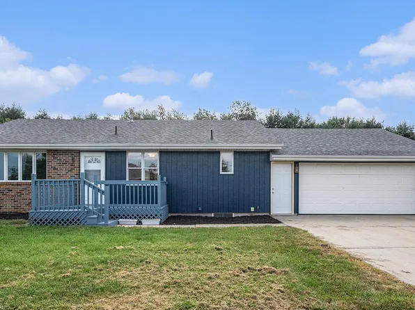 825 Albin Dr, La Porte, IN 46350