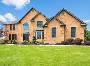 8534 Ivy Hill Dr, Poland, OH 44514