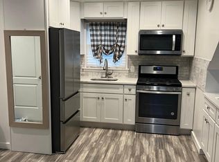 406 Clawson St #1, Staten Island, NY 10306