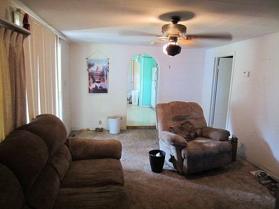 3rd image of 3057 Arnold Ave