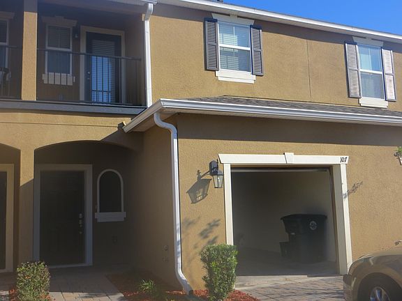 Front of townhome