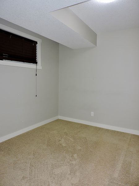 Edmonton House for rent - 4 Bedrooms — photo 16