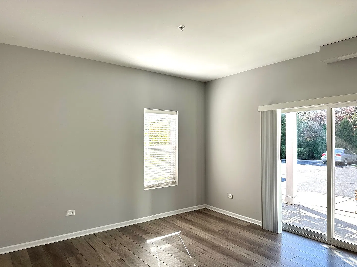 809 E Main St — Photo 4