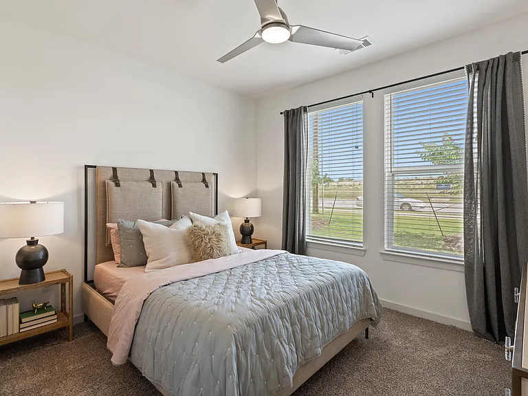 Dalton Austin Residences — Photo 10