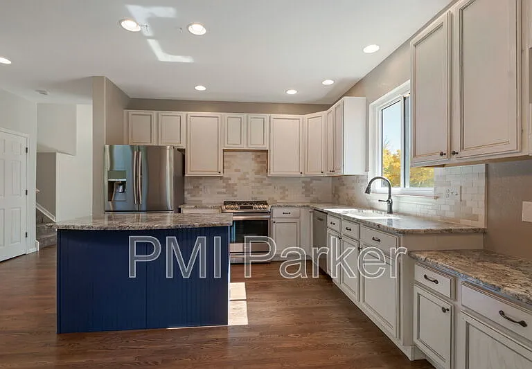 10285 Turquoise Ct — Photo 8