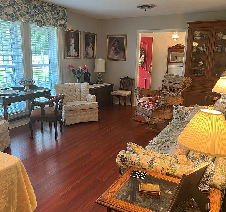 202 Jefferson Davis Blvd, Natchez, MS 39120 MLS 20230204 Zillow