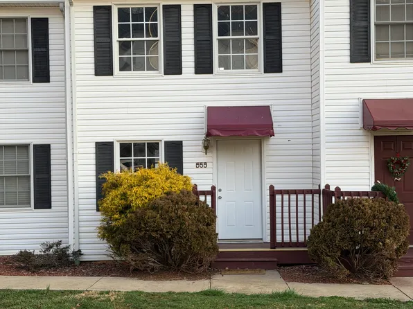 555 Beaverview Dr, Bristol, VA 24201