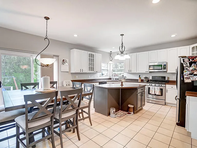 3234 Walkerview Dr — Photo 16