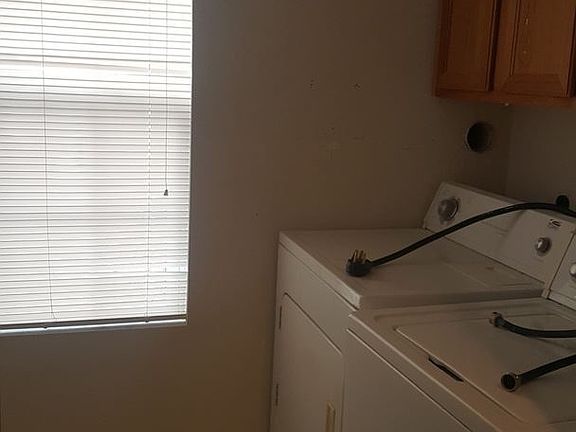 5th image of 2903 Vineyards Pkwy APT 4