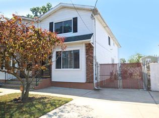 20 Confederation Pl, Staten Island, NY 10303
