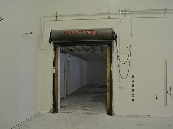 5th image of 211 Versaw Ct #1